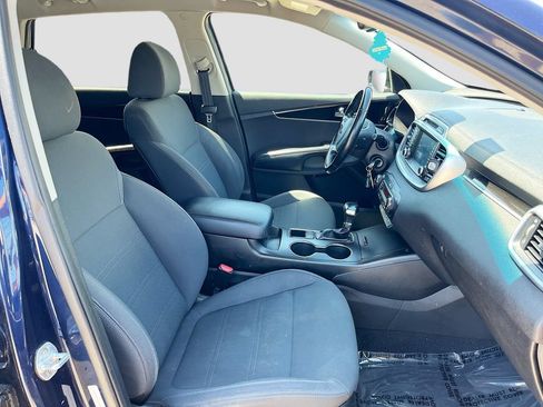 Used 2019 Kia Sorento FWD w/ LX Convenience Package image 28