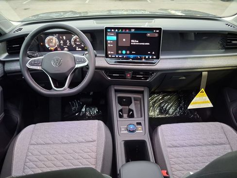 New 2026 Volkswagen Tiguan S FWD image 6