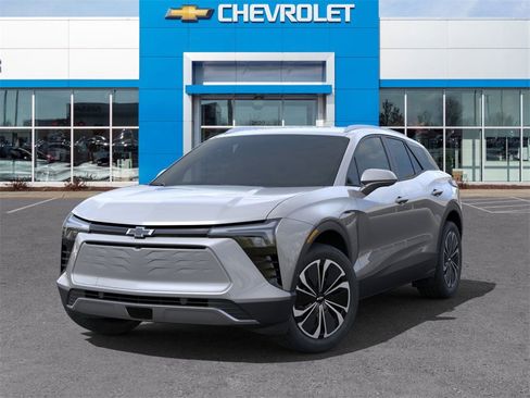 New 2025 Chevrolet Blazer EV LT image 6