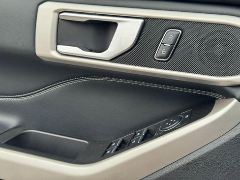 Used 2023 Ford Explorer XLT w/ Equipment Group 202A image 24