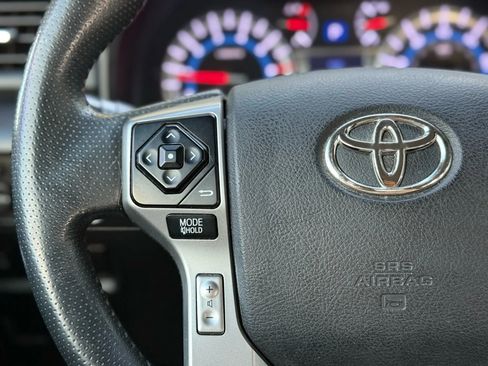 Used 2016 Toyota 4Runner SR5 image 32