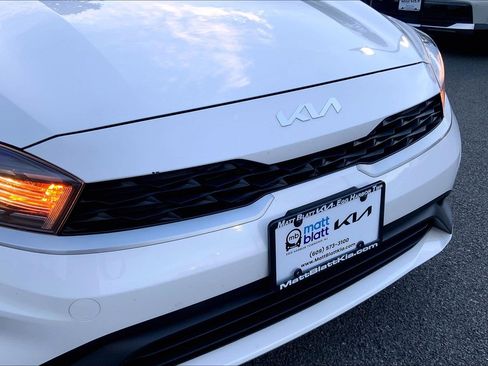 Used 2023 Kia Forte LXS w/ LXS Technology Package FWD image 31