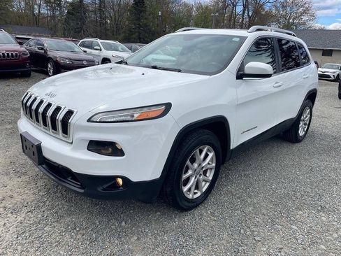 Used 2015 Jeep Cherokee Latitude AWD/4WD image 1