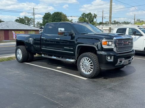Used 2019 GMC Sierra 3500 Denali w/ Duramax Plus Package image 1