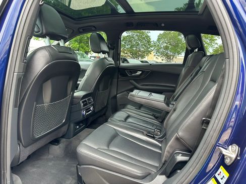 Used 2019 Audi Q7 3.0T Prestige w/ Prestige Package AWD/4WD image 18