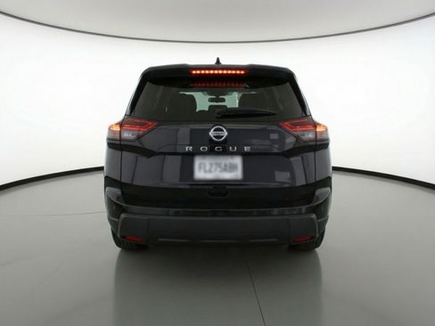 Used 2025 Nissan Rogue SV image 7