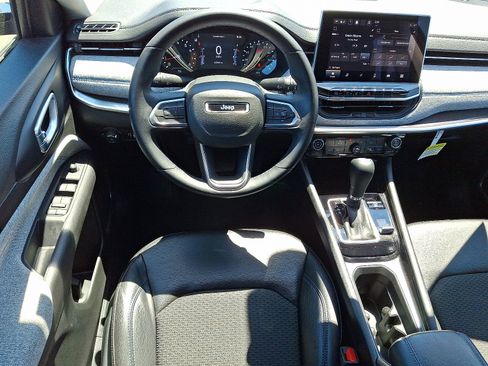 Used 2022 Jeep Compass Latitude w/ Convenience Group AWD/4WD image 11