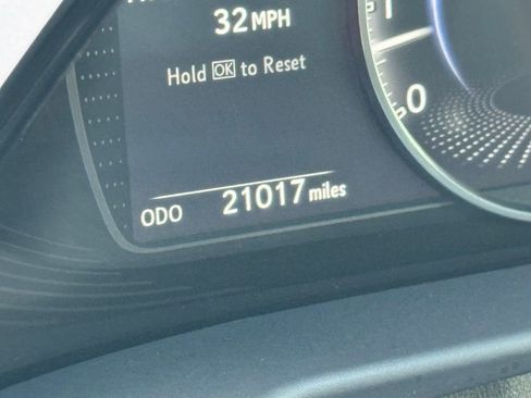 Certified 2023 Lexus ES 350 w/ Premium Package image 17