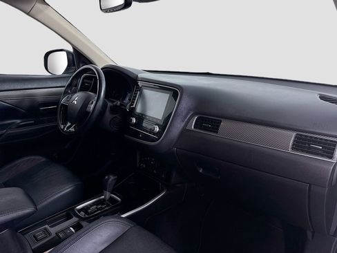 Used 2020 Mitsubishi Outlander SEL image 31