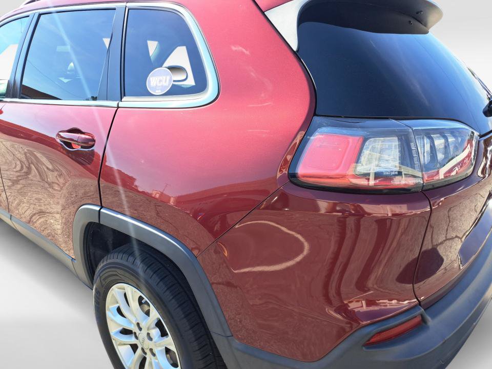 Used 2019 Jeep Cherokee Latitude w/ Popular Appearance Group FWD image 22