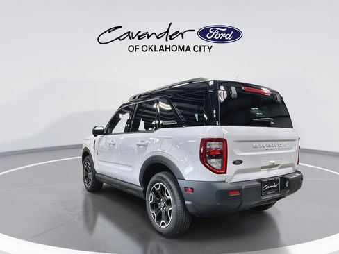 Used 2025 Ford Bronco Sport Outer Banks w/ Outer Banks Tech Package+ AWD/4WD image 6