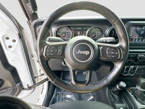 Used 2020 Jeep Gladiator Sport image 10
