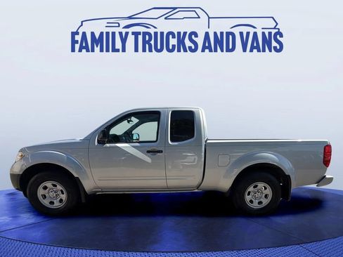 Used 2021 Nissan Frontier S AWD/4WD image 2