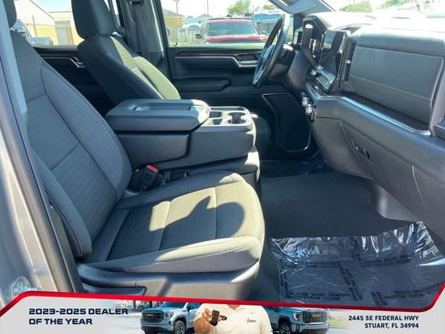 Used 2025 GMC Sierra 1500 Elevation image 19