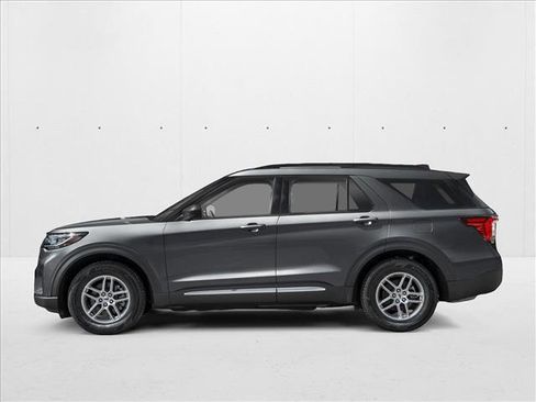 New 2026 Ford Explorer Active AWD/4WD image 3