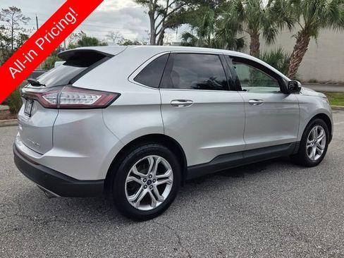 Used 2018 Ford Edge Titanium w/ Technology Package FWD image 5