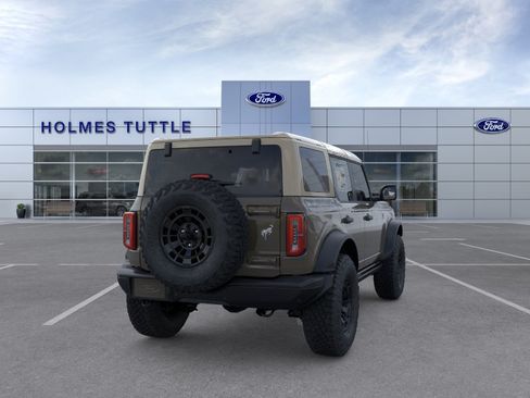 New 2026 Ford Bronco Badlands w/ Sasquatch Package AWD/4WD image 8