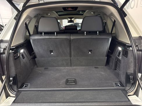 Used 2024 BMW X7 xDrive40i image 27