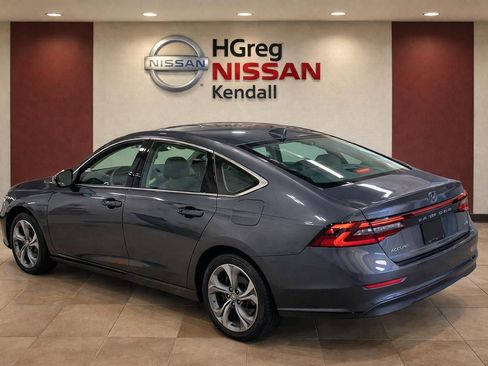 Used 2023 Honda Accord EX image 3