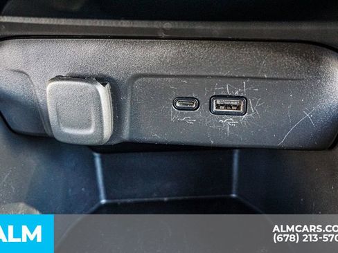 Used 2024 Chevrolet Trax LT image 41