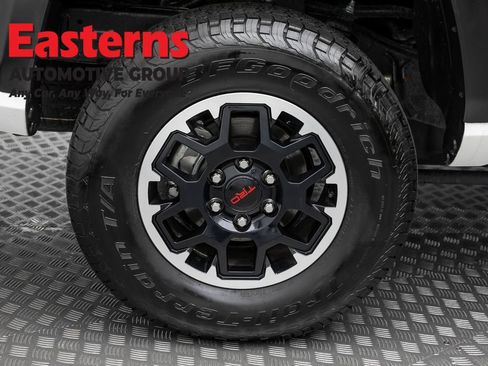 Used 2024 Toyota Tacoma TRD Off-Road AWD/4WD image 29