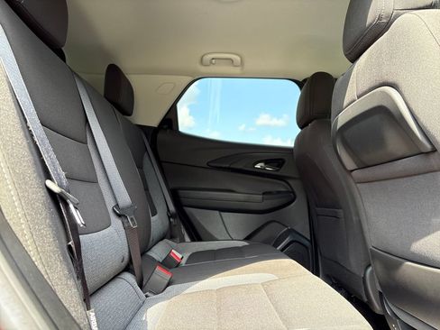 Used 2023 Chevrolet TrailBlazer LT FWD image 29