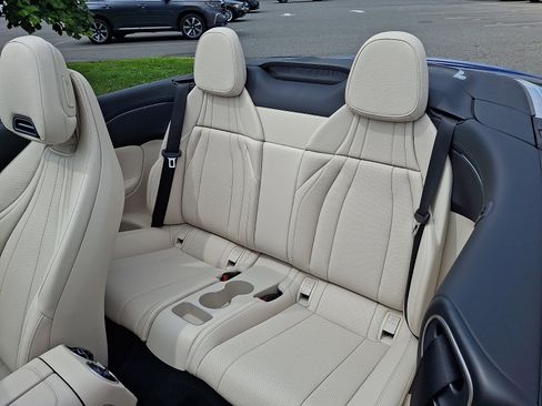 Used 2025 Mercedes-Benz CLE 300 4MATIC Cabriolet image 13