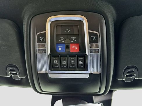 Used 2022 RAM 1500 Limited AWD/4WD image 23