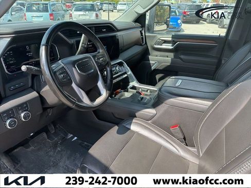 Used 2024 GMC Sierra 3500 Denali w/ Denali Reserve Package image 3