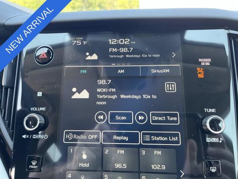 Used 2025 Subaru Outback Premium AWD/4WD image 27