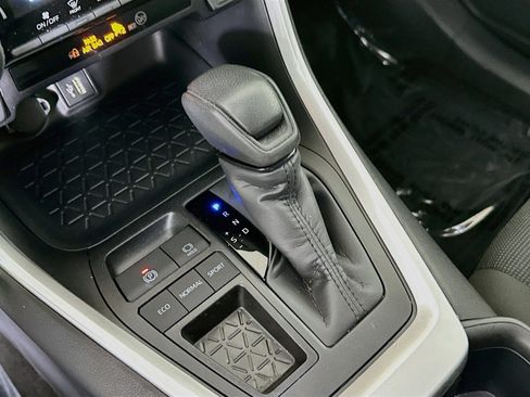 Certified 2025 Toyota RAV4 LE FWD image 20