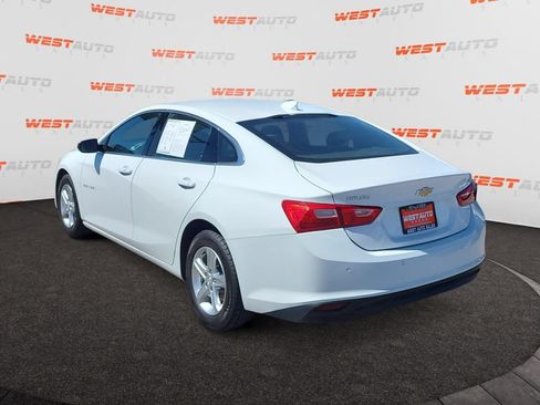 Used 2024 Chevrolet Malibu LT FWD image 3