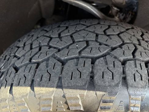 Used 2021 Chevrolet Silverado 1500 RST w/ Z71 Off-Road Package image 34