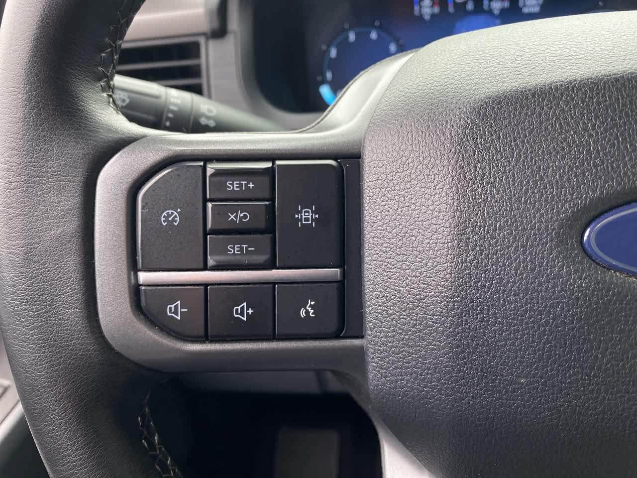 Used 2025 Ford F150 XLT w/ Equipment Group 301A Standard AWD/4WD image 20