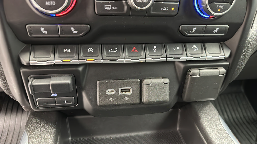 Used 2021 Chevrolet Silverado 1500 LT Trail Boss w/ Convenience Package II AWD/4WD image 21