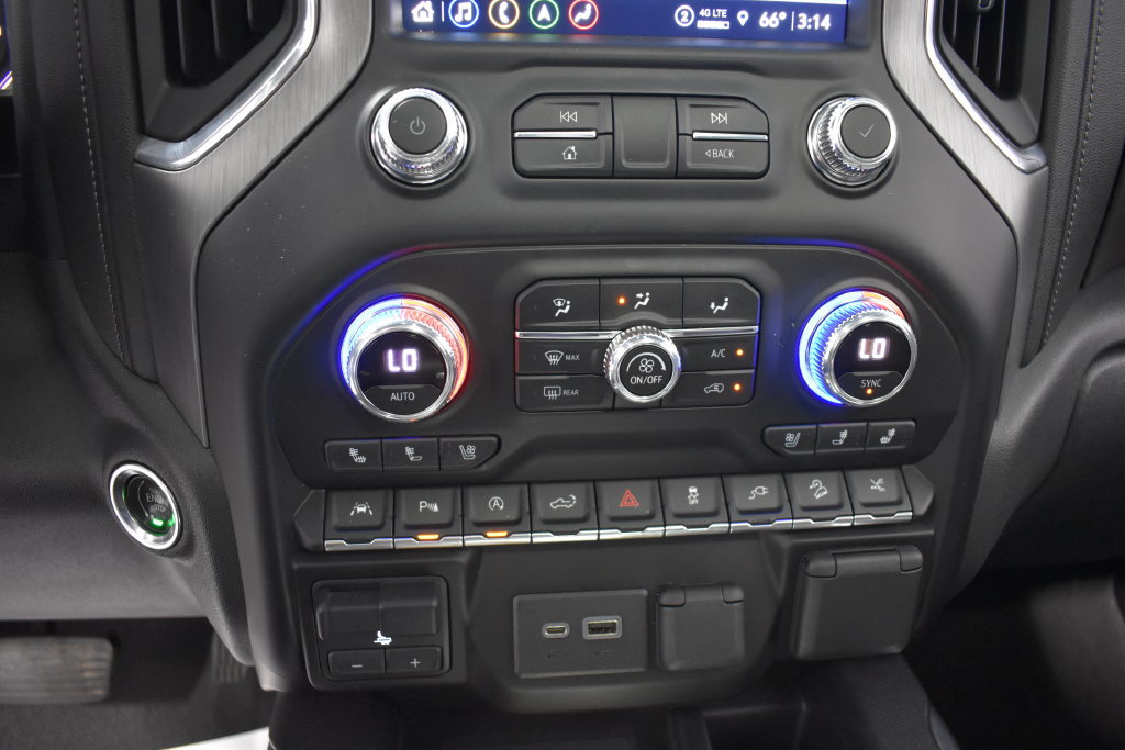 Used 2021 GMC Sierra 1500 Denali w/ Denali Ultimate Package AWD/4WD image 23