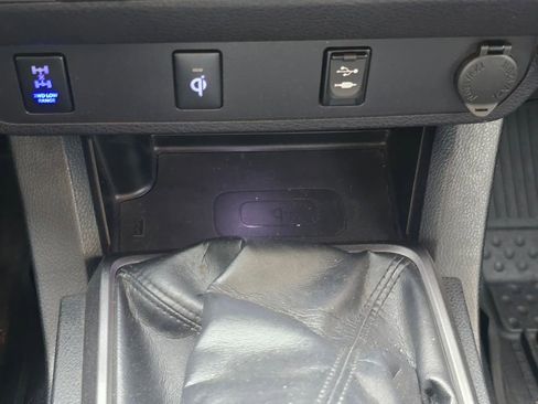 Used 2017 Toyota Tacoma TRD Off-Road w/ Tow Package image 67