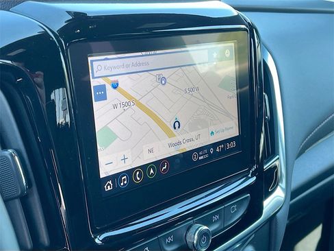 Used 2023 Chevrolet Traverse RS image 13