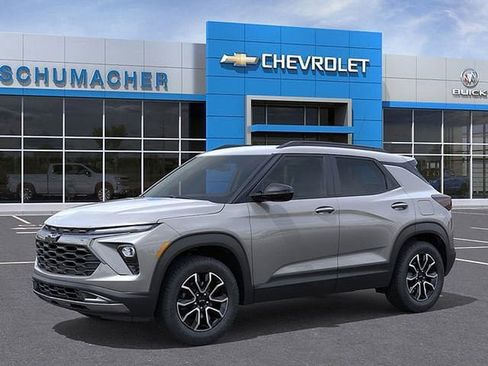 New 2026 Chevrolet TrailBlazer ACTIV w/ Driver Confidence Package AWD/4WD image 2