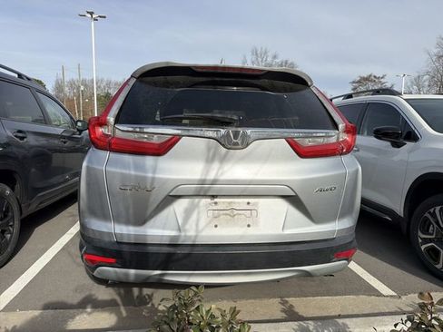 Used 2017 Honda CR-V EX image 3