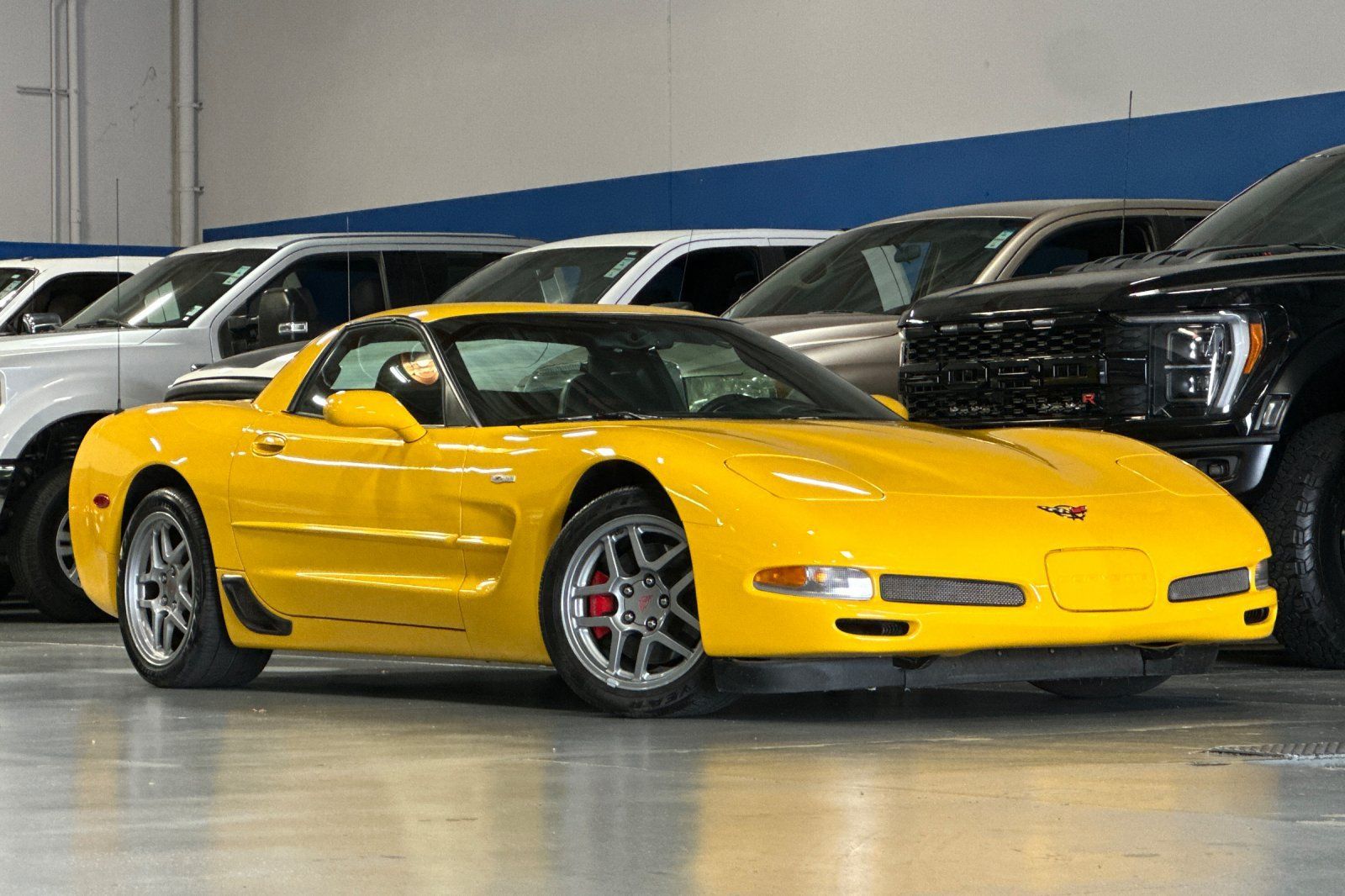 Used 2004 Chevrolet Corvette Z06 w/ Memory Package RWD image 2