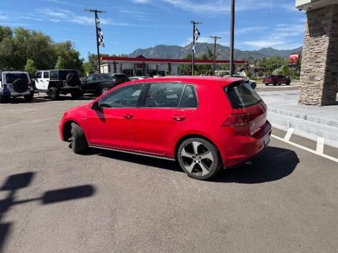 Used 2015 Volkswagen Golf 4-Door FWD image 7