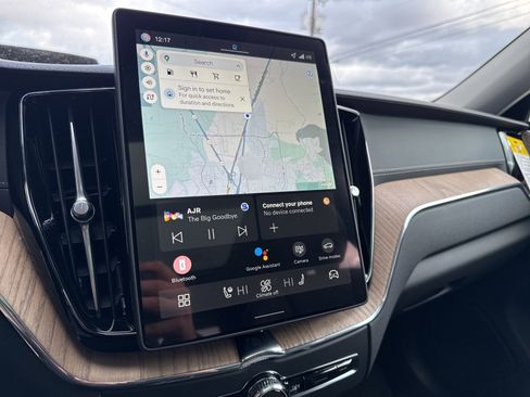 New 2026 Volvo XC60 B5 Ultra w/ Protection Package Premier image 25