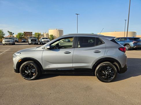 Used 2025 Buick Encore GX Sport Touring FWD image 2
