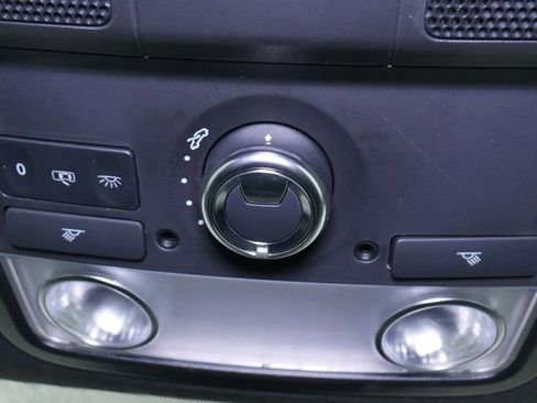 Used 2012 Volkswagen Beetle Turbo FWD image 36