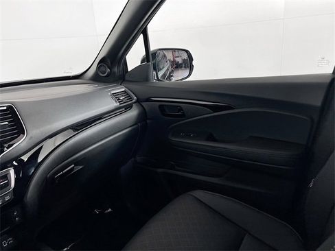 Certified 2023 Honda Passport Elite image 22