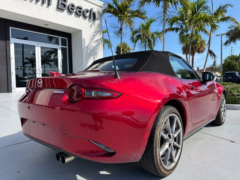 Used 2023 MAZDA MX-5 Miata Grand Touring w/ Weather Package RWD image 7