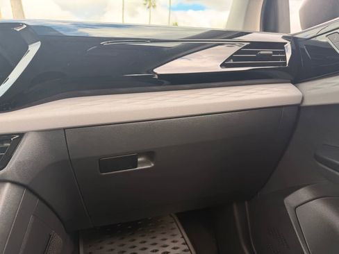 Used 2024 Volkswagen Taos S FWD image 18
