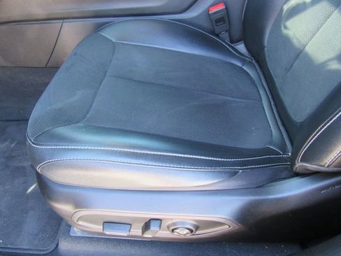 Used 2024 Jeep Grand Cherokee L Altitude image 23