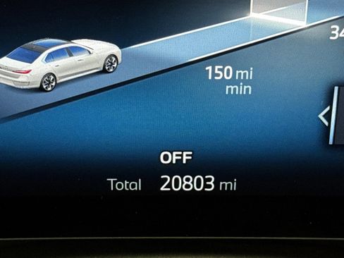 Certified 2023 BMW i7 xDrive60 w/ Executive Package 2 AWD/4WD image 34